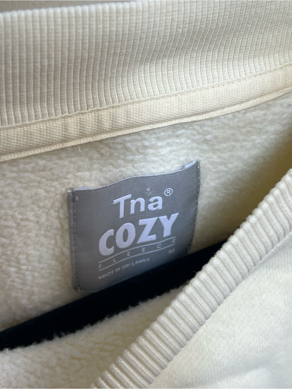 Aritzia TNA Cozy cropped Fleece - Picture 3 of 3